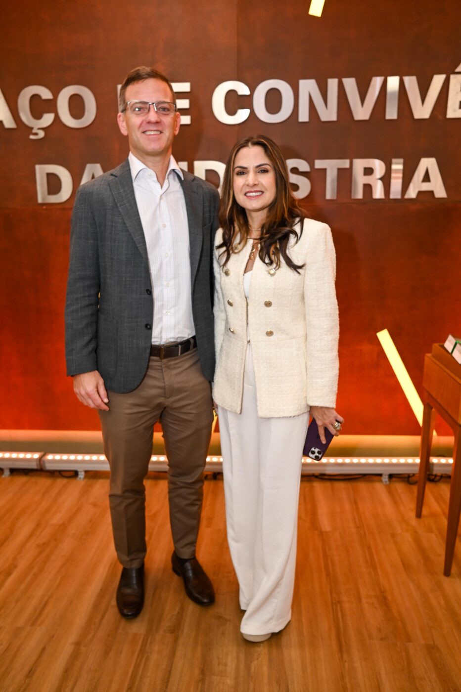 Marcos Machado e Renata de Magalhães Correia