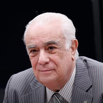 Deputado é expulso do PL após defender Moraes e criticar Trump