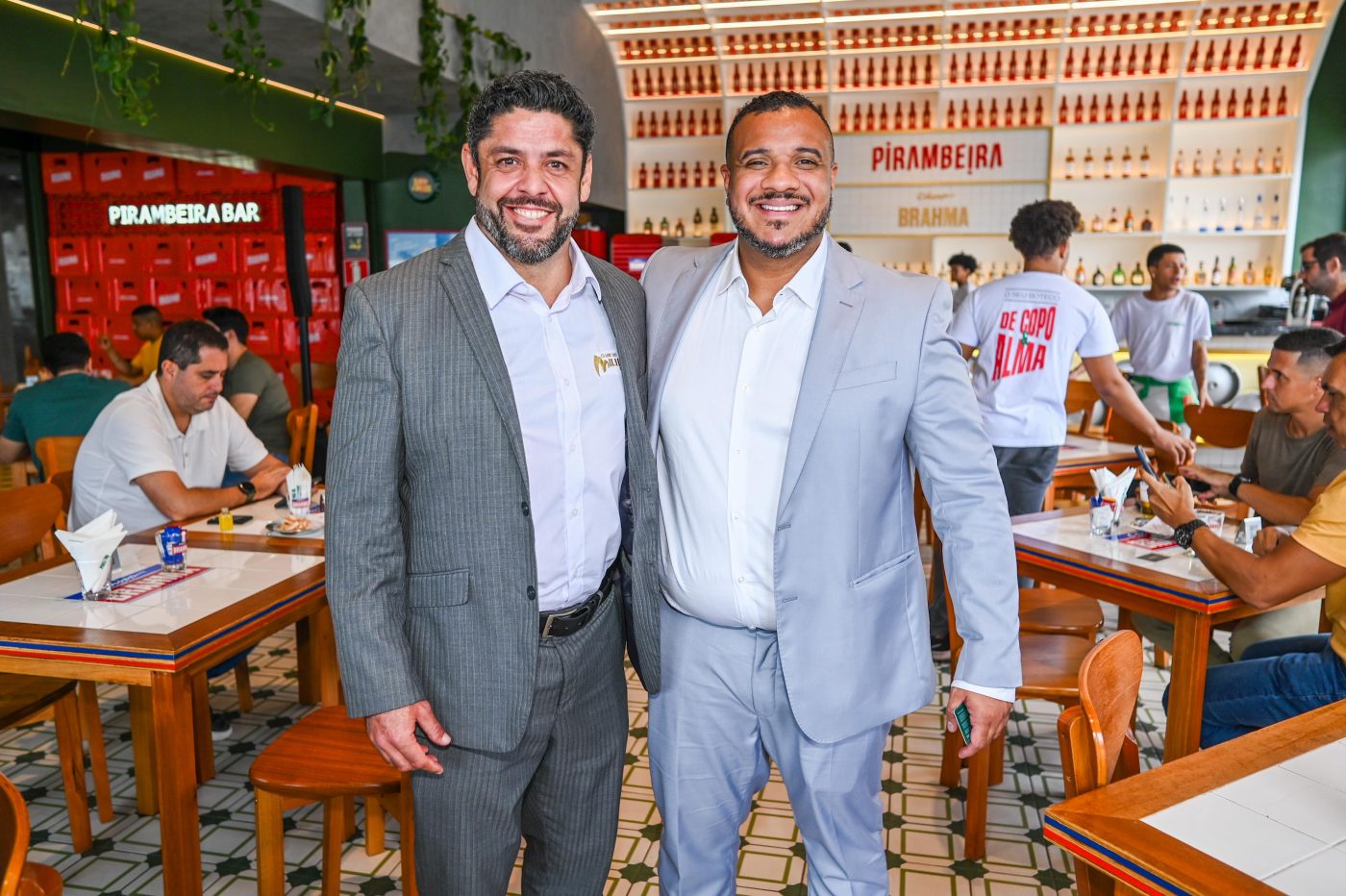 Rodrigo Grego e Elton Queiroz