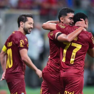 Bahia avança à final da Copa do Nordeste com gol nos acréscimos
