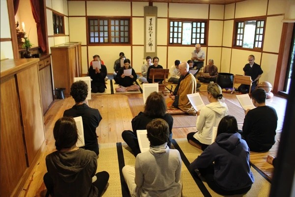 Salvador recebe retiro de meditação zen com silêncio total e práticas japonesas