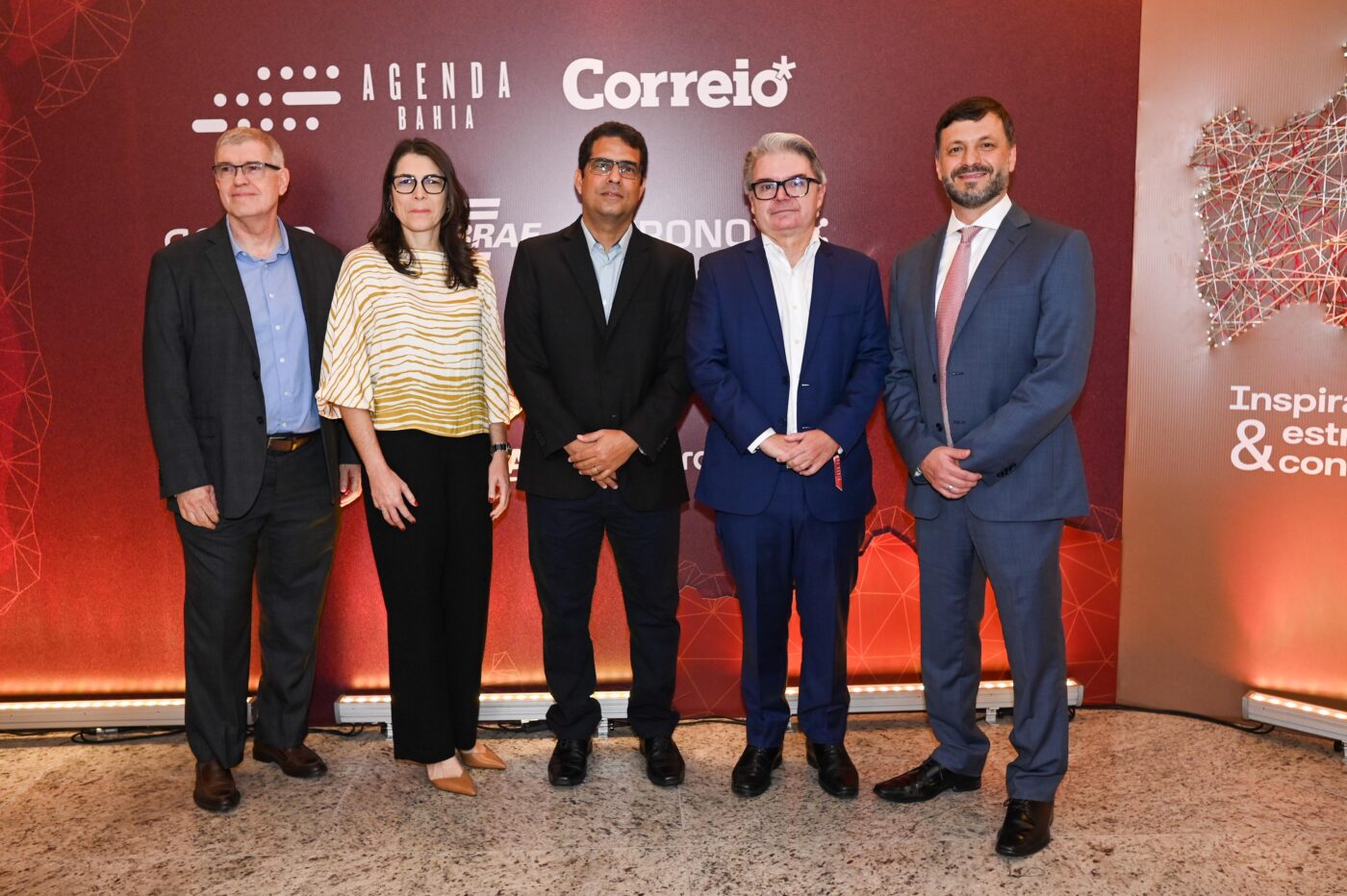 Roberto Garcia, Magnólia Borges, Carlos Alfano, Vladson Menezes e Fábio Santos