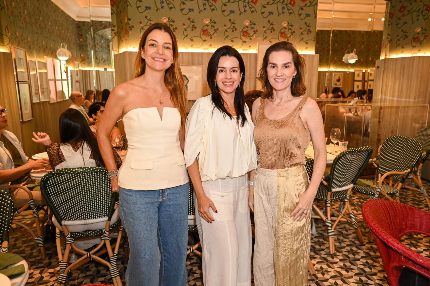 Milena Sá, Cristiana Reis e Flávia Foguel