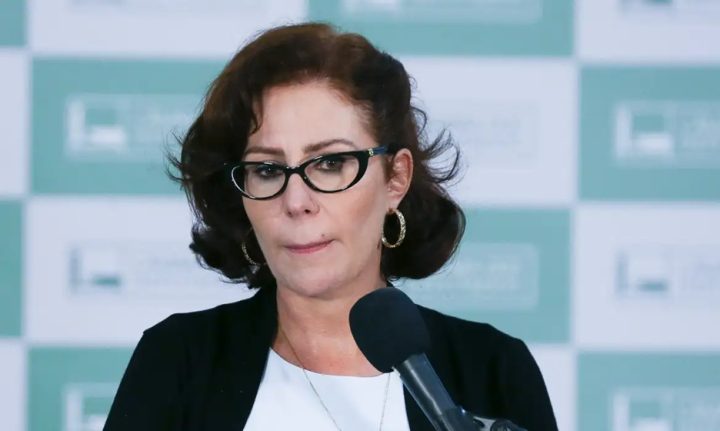 Após audiência de custódia, Justiça italiana mantém Carla Zambelli presa
