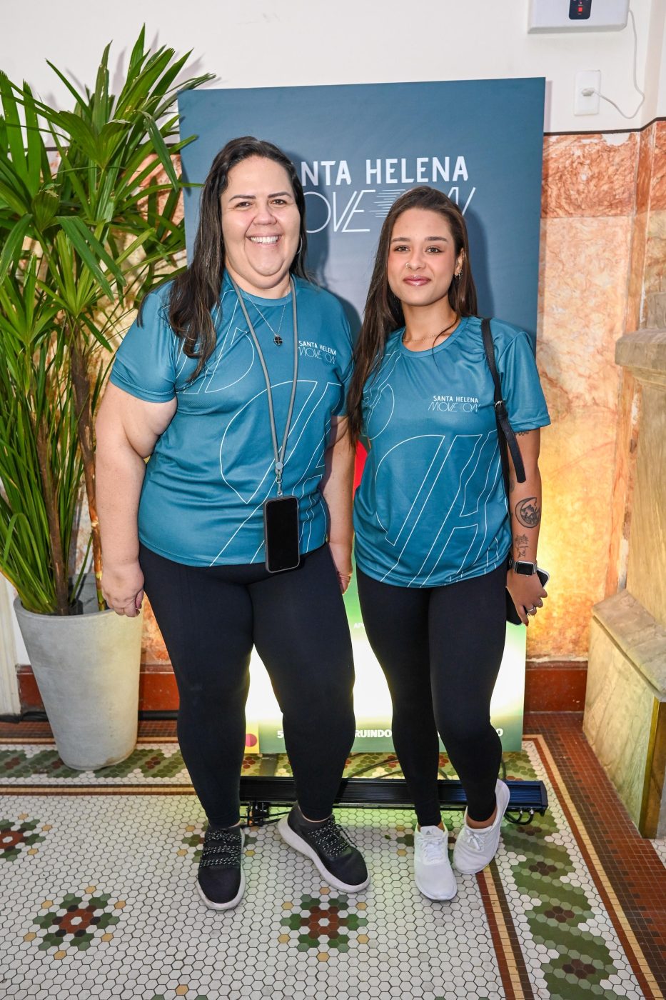 Cris Montenegro e Bruna Cerqueira