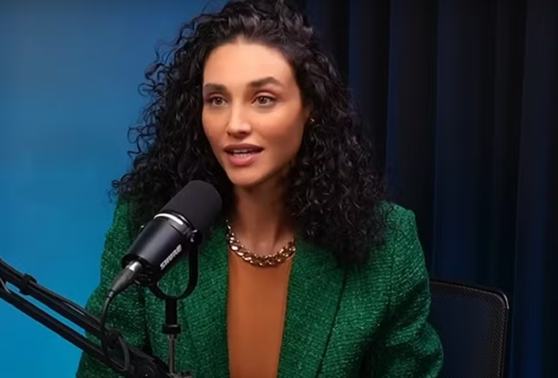 Débora Nascimento fala sobre expor bissexualidade na TV: ‘Faz parte do que sempre fui’