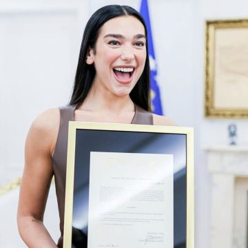 Dua Lipa recebe cidadania do Kosovo: ‘Gratidão infinita’