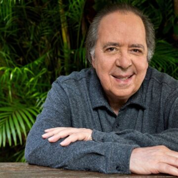 Salvador: Cantor Edu Lobo apresenta show especial no Palacete TiraChapéu