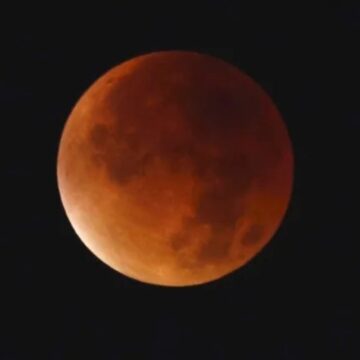Dia vai virar noite por 6 minutos: saiba quando acontece o eclipse solar e como assistir