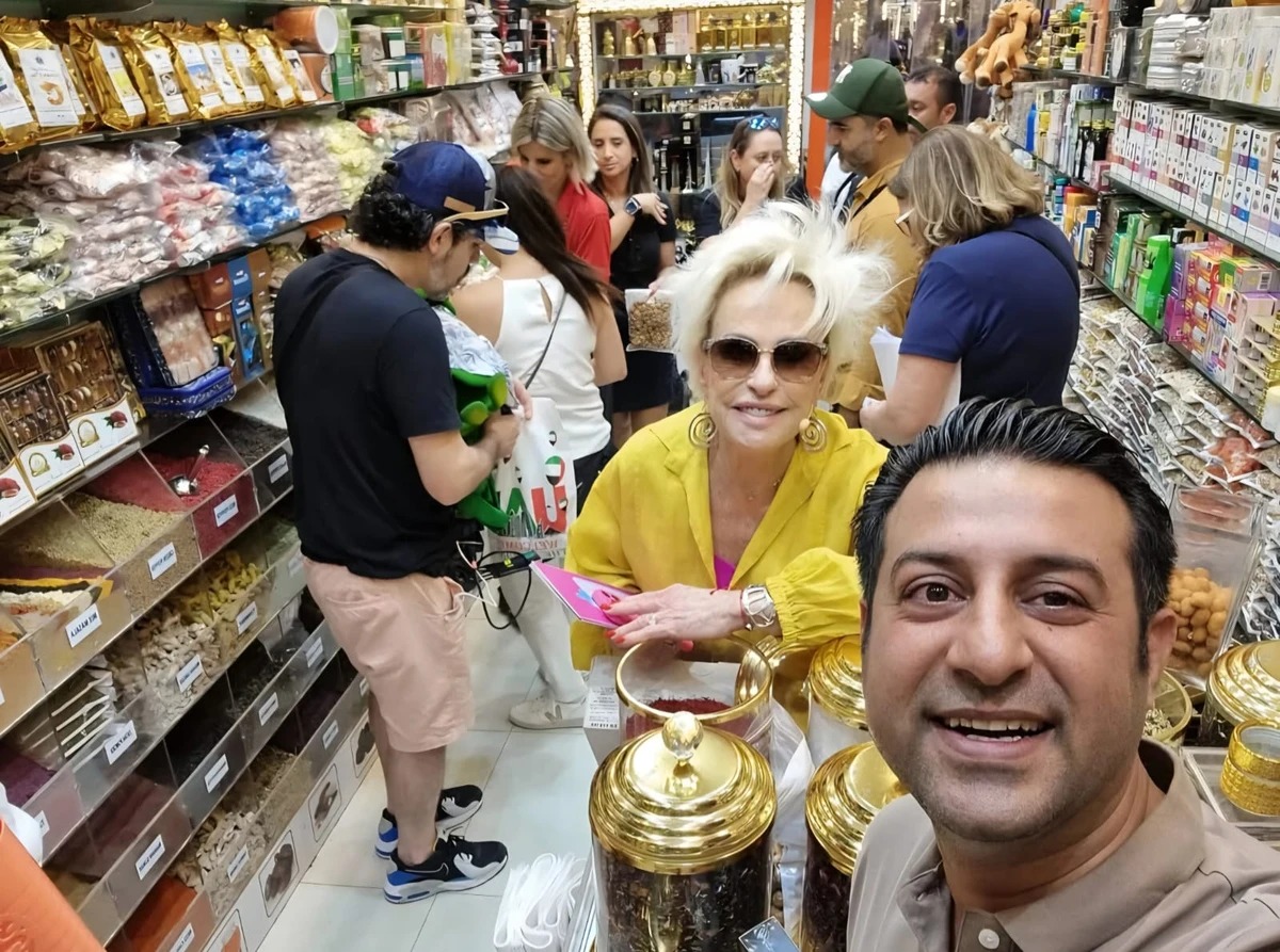 Loja em Dubai vira point de famosos e recebe baianos com ‘Bora Bahêa, minha porra’