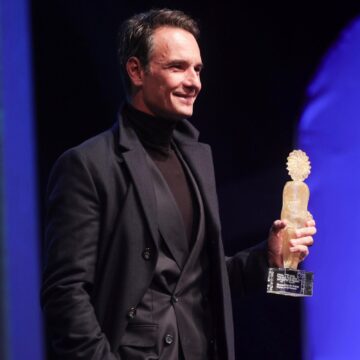 Rodrigo Santoro recebe homenagem no Festival de Gramado pelos 30 anos de carreira