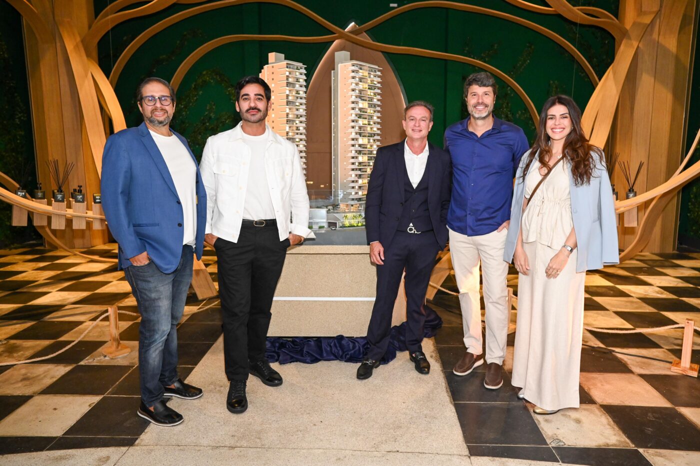 Adriano Guedes, Marlon Gama, Daniel Sande, Tiago Martins e Thaís Abreu