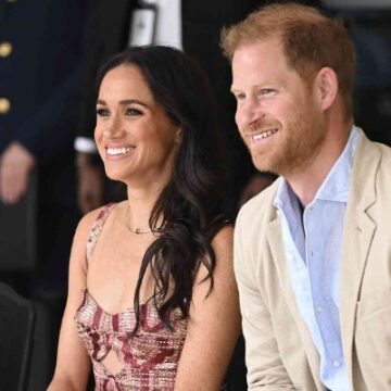 Meghan Markle se declara para Harry em postagem divertida: ‘Mensagem importante’