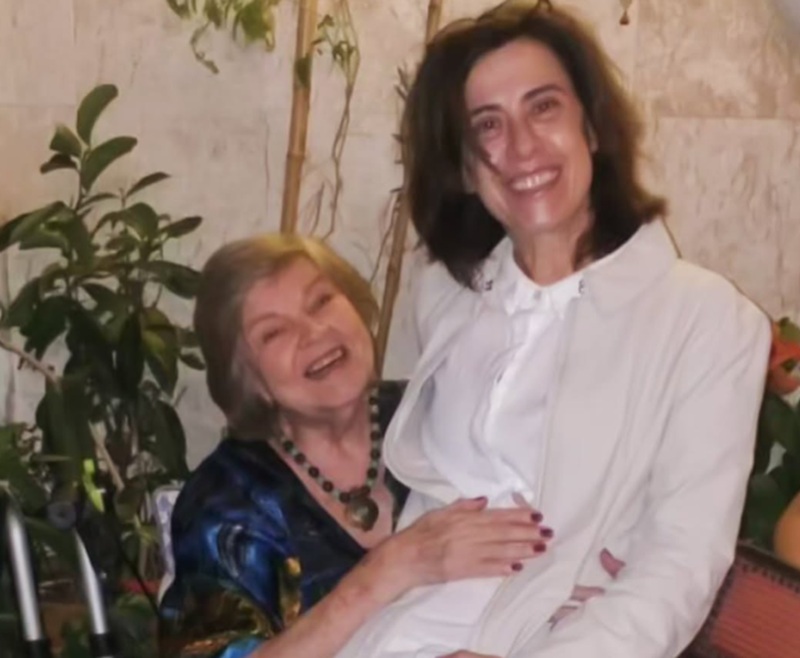 Fernanda Torres lamenta morte da sogra: ‘Mulher impressionante’