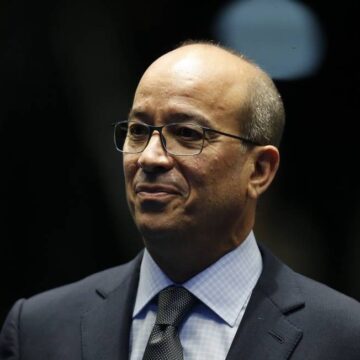 José Roberto Marinho deixa quadro societário de empresa na Bahia