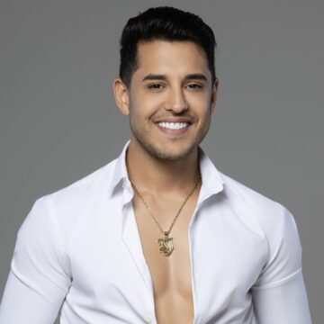 Kevi Jonny comemora 10 anos de carreira com gravação de DVD no 10 Horas de Arrocha, em Salvador