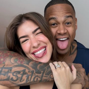 Lore Improta mostra gesto romântico de Léo Santana em casa: ‘Te amo’