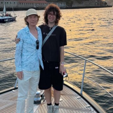 Lucas Jagger compartilha álbum de fotos com Mick Jagger em viagem a Portugal