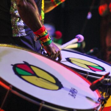 Olodum realiza ensaio em homenagem à Revolta dos Búzios no Pelourinho neste domingo (17)