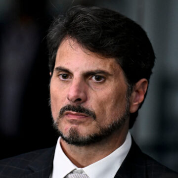 Senador Marcos do Val usará tornozeleira eletrônica por determinação do STF
