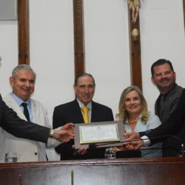Ministro do STJ e cônsul na Itália são homenageados com honrarias pela Assembleia Legislativa da Bahia
