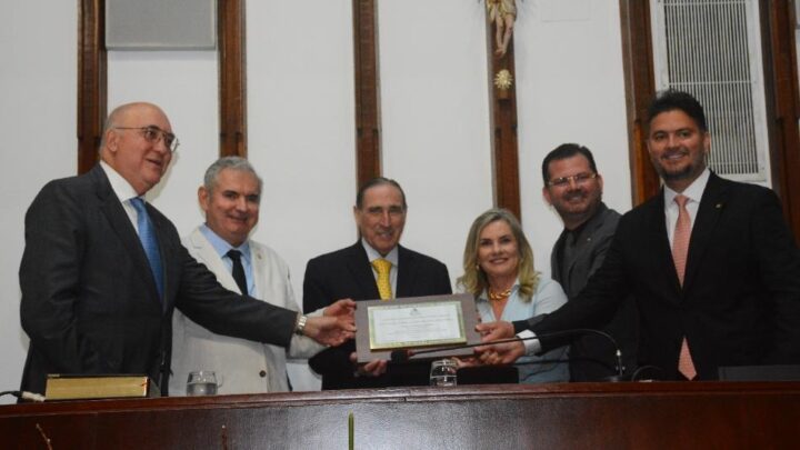 Ministro do STJ e cônsul na Itália são homenageados com honrarias pela Assembleia Legislativa da Bahia