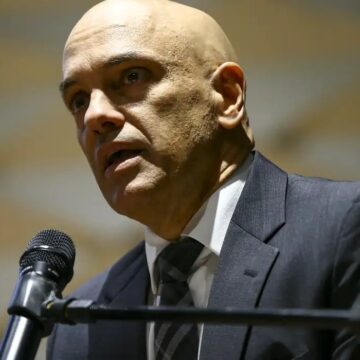 Moraes diz que Justiça é cega, mas não é tola