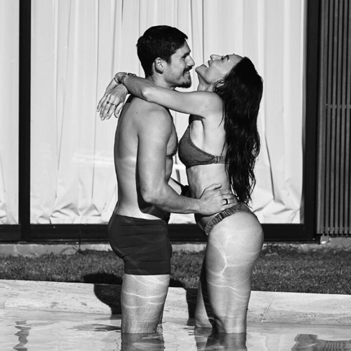 Sabrina Sato aparece em fotos sensuais com Nicolas Prattes