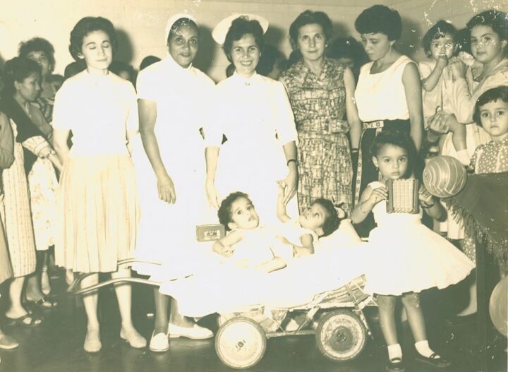 A história das irmãs siamesas que foram abandonadas pela mãe e adotadas pela maternidade Climério de Oliveira