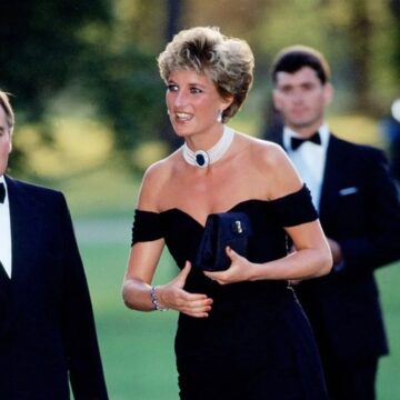 Cápsula do tempo enterrada por Princesa Diana é reaberta em Londres; saiba o que tinha dentro