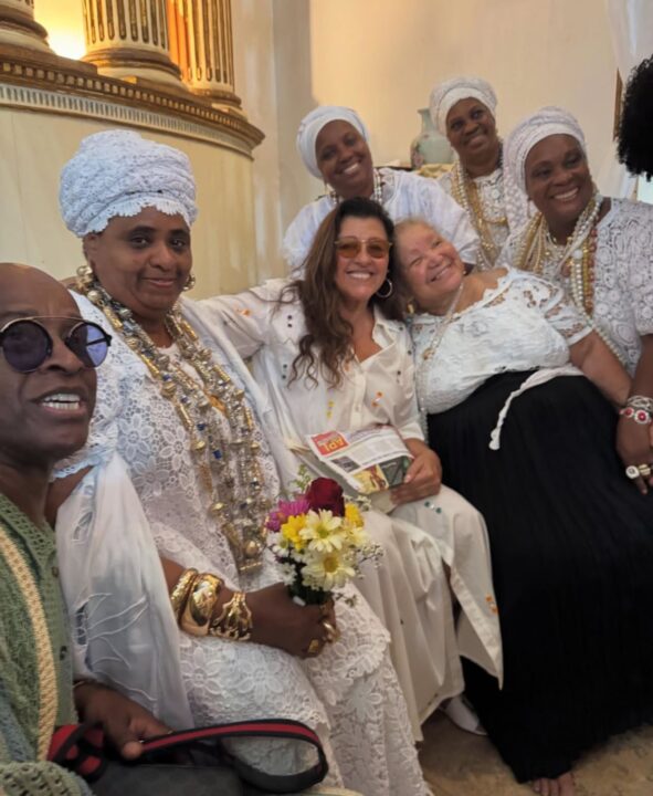 Regina Casé participa de tradicional festa no Recôncavo baiano: ‘Sempre um aprendizado’