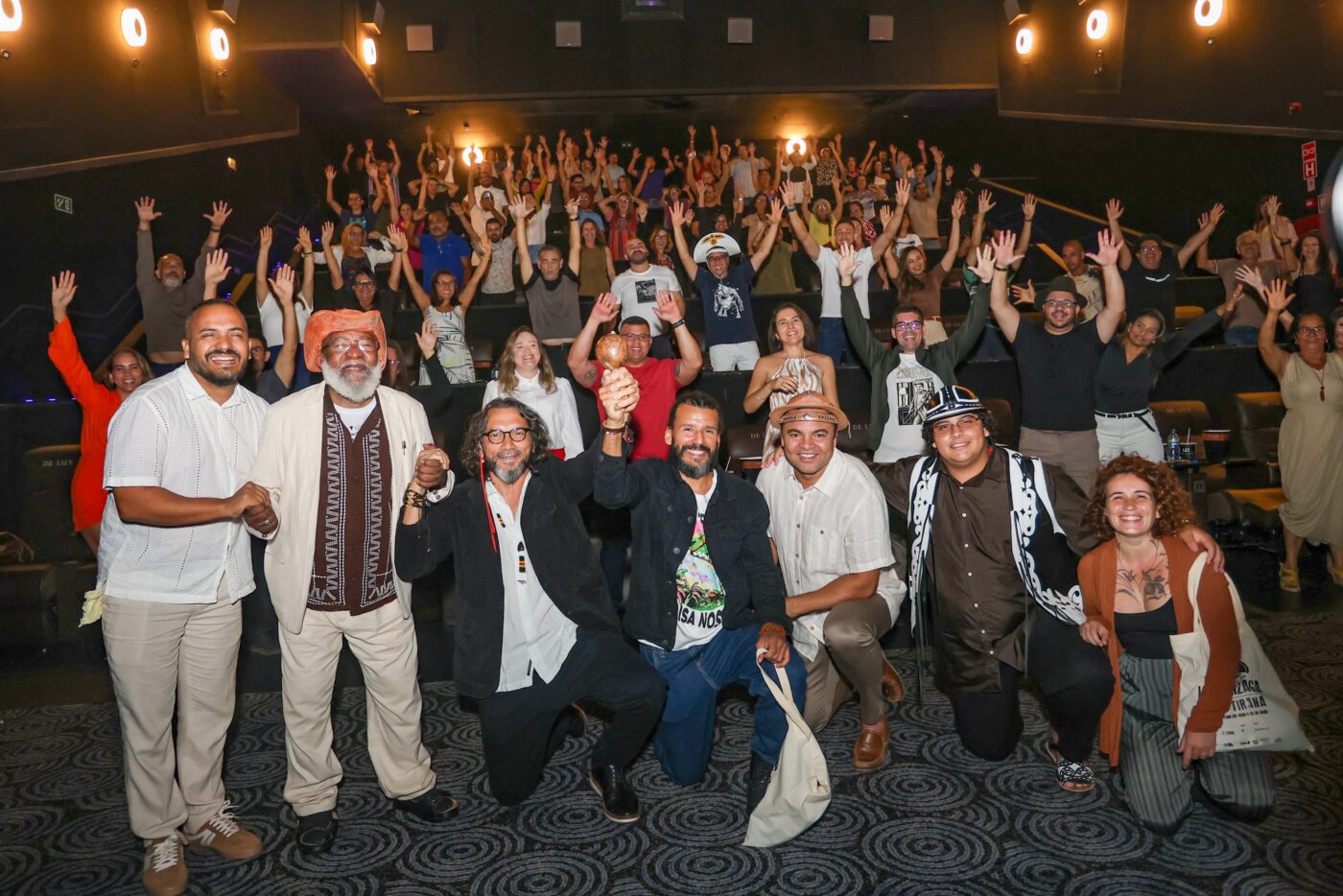 Filme sobre a infância de Luiz Gonzaga tem pré-estreia em Salvador com sessão lotada