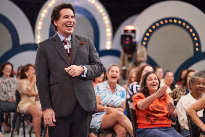 Filme sobre Silvio Santos estrelado por Leandro Hassum ganha trailer oficial; veja