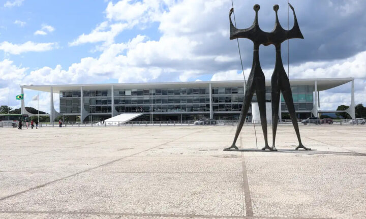 Praça dos Três Poderes terá segurança reforçada para 7 de setembro e julgamento de Bolsonaro