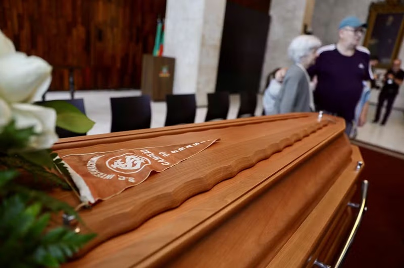 Corpo de Verissimo é velado na Assembleia Legislativa do Rio Grande do Sul