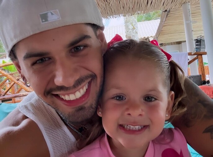 Zé Felipe recebe mensagem da filha e desabafa: “Coração apertado”
