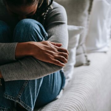 Mais de 1 bilhão de pessoas vivem com transtornos mentais, aponta OMS