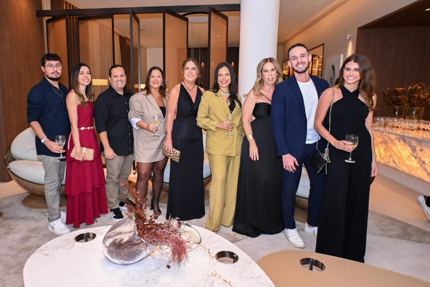 Aline Cangussú e equipe