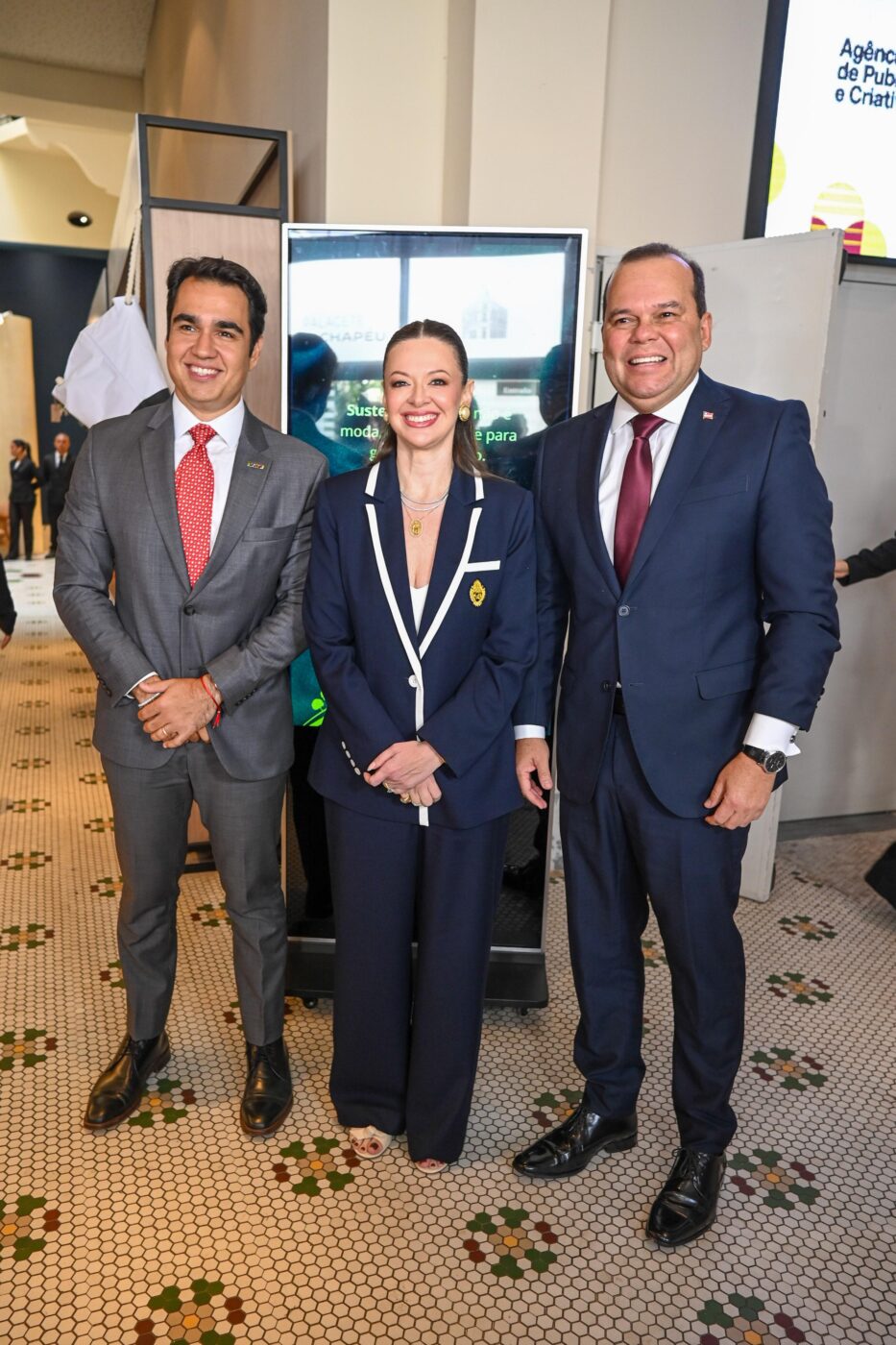 Eduardo Sodré, Isabela Suarez e Geraldo Júnior 