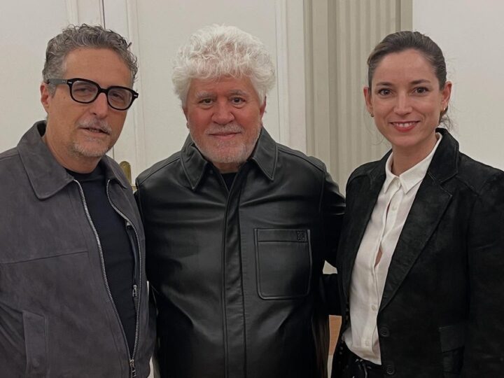 “O Agente Secreto” ganha exibição especial na Espanha; sessão foi apresentada por Pedro Almodóvar