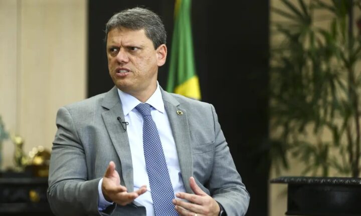 Tarcísio de Freitas diz que não pretende concorrer a presidente em 2026