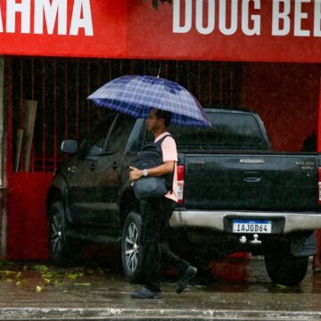 Tempo instável: 29 cidades da Bahia têm risco de chuva forte, segundo Inmet