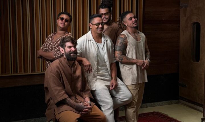 Banda Filhos do Brasil antecipa clima do verão em pagodão baiano gravado com Xanddy Harmonia