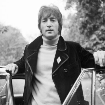 Homem que matou John Lennon tem pedido de liberdade condicional negado pela 14ª