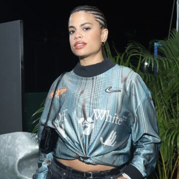 Clara Buarque marca presença no The Town em dia de forte presença baiana