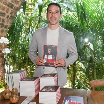 Marcus Buaiz compartilha aprendizados de seu primeiro livro no Almoço Empresarial do Alô Alô Bahia