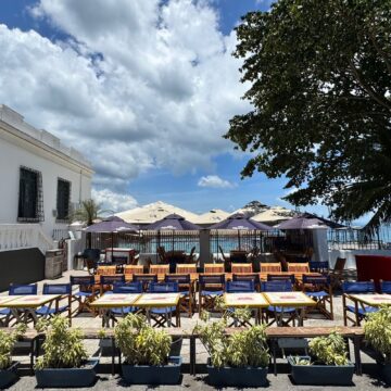 Santo Antônio Além do Carmo recebe experiência gastronômica com vinhos e ostras