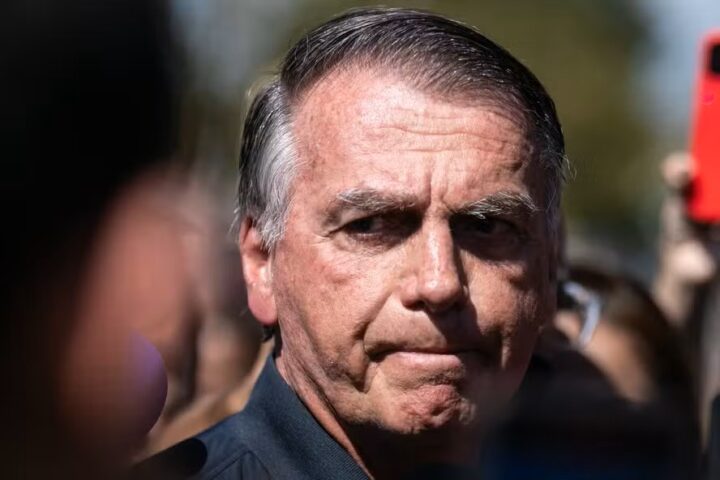 Em prisão domiciliar, Bolsonaro pede autorização ao STF para cirurgia de retirada de lesões na pele