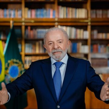 Lula defende soberania nacional e critica ‘traidores da pátria’ em pronunciamento: ‘não seremos novamente colônia’