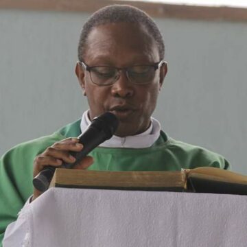 Cardeal Dom Sergio da Rocha ordena primeiro bispo negro e nascido em Salvador
